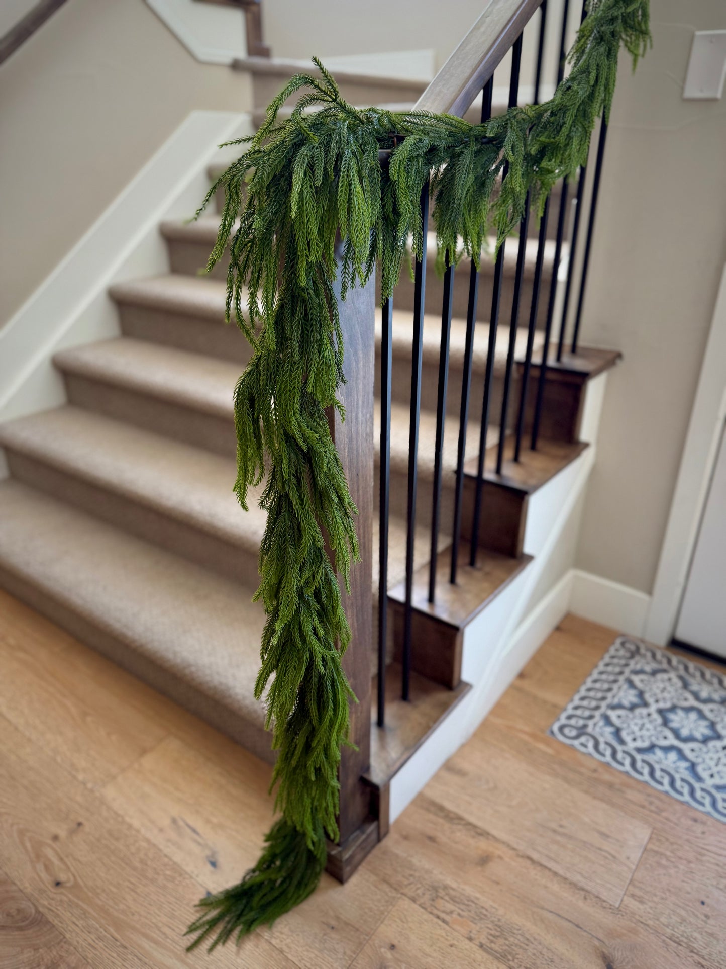 Faux Real-Touch Norfolk Garland 9 FT