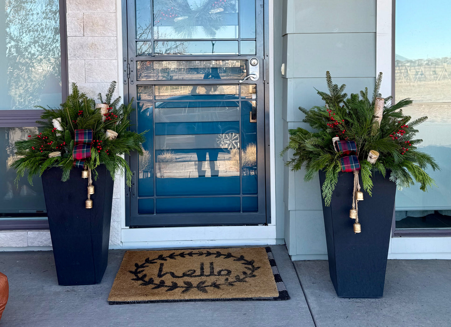 Outdoor Holiday Container Spot
