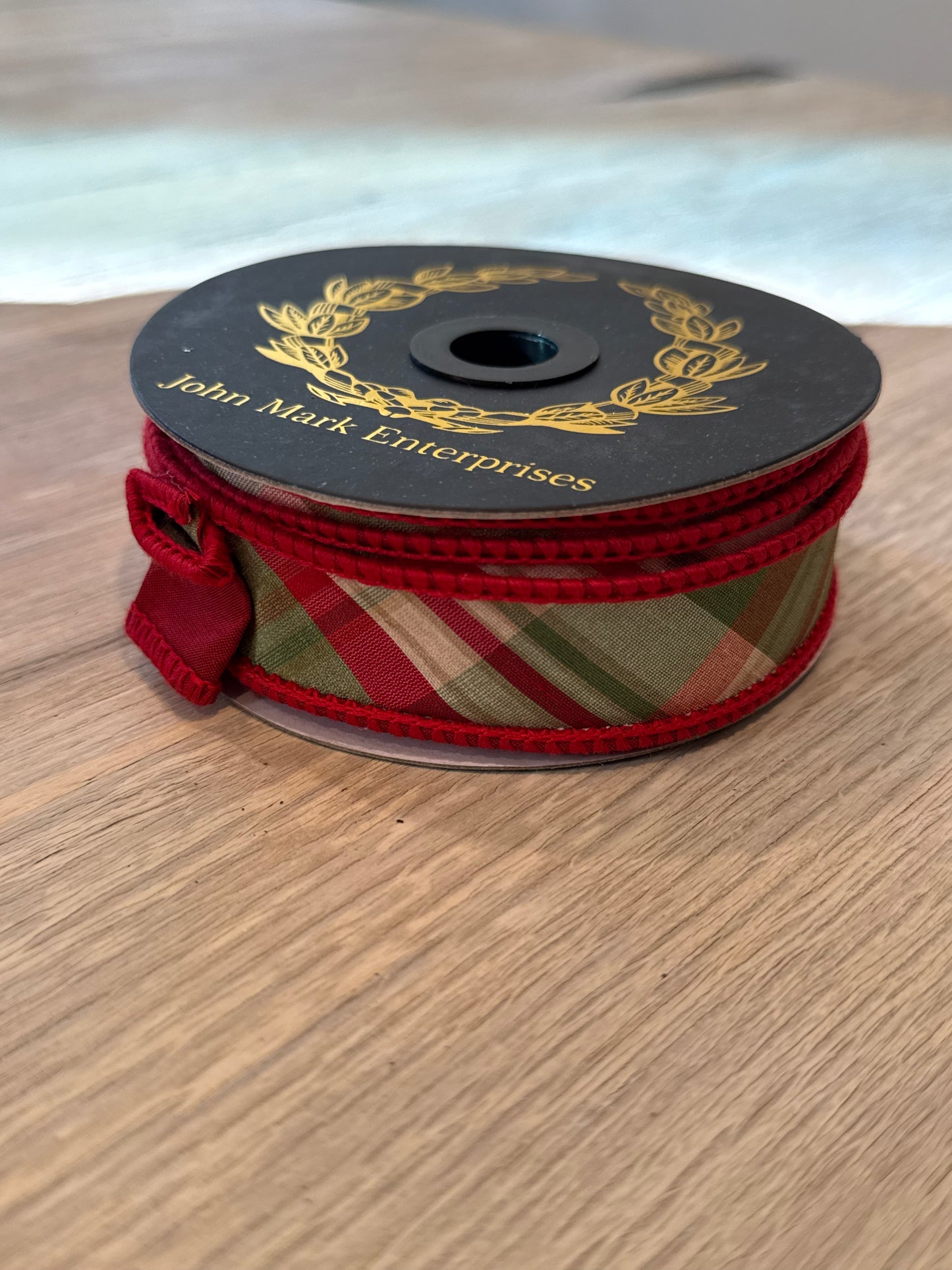 John Mark Enterprises Holiday Plaid Dupioni Taffeta Wired Ribbon – Red Backing | " x 10 Yards