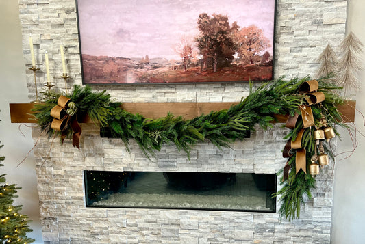 Custom Design 9ft Pre-Lit Garland - Battery operated