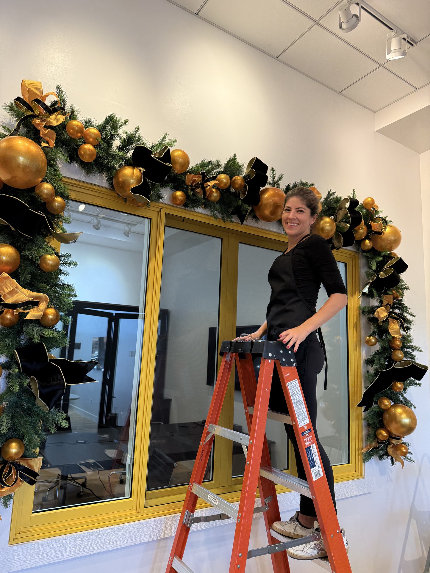 Indoor Holiday Styling & Installation - Limited Spots