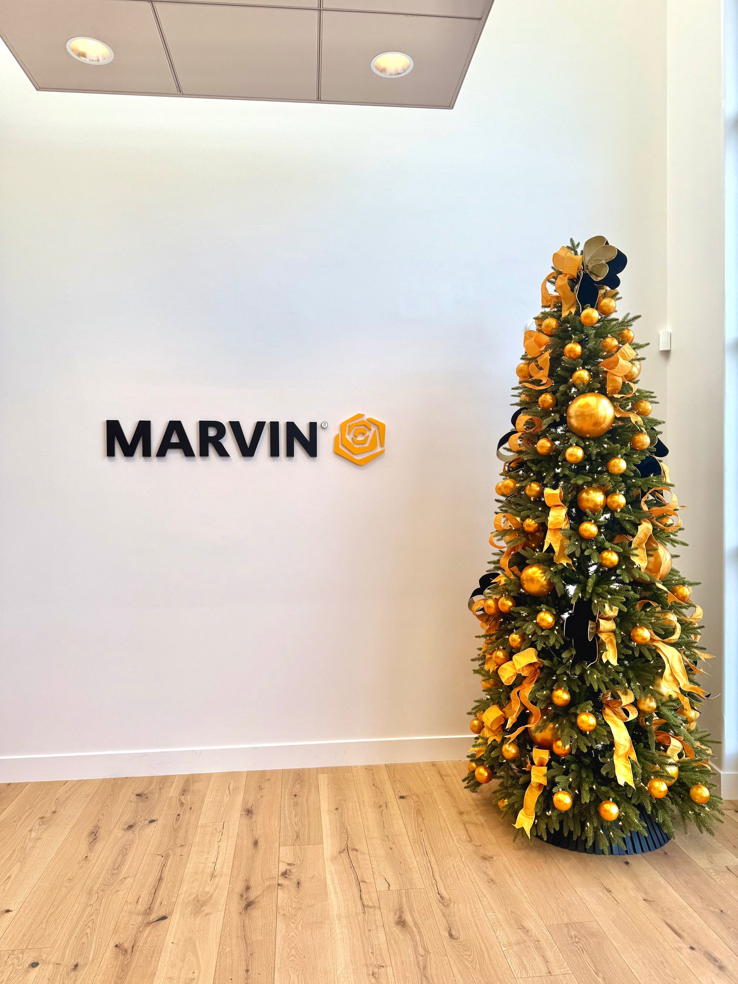 Indoor Holiday Styling & Installation - Limited Spots